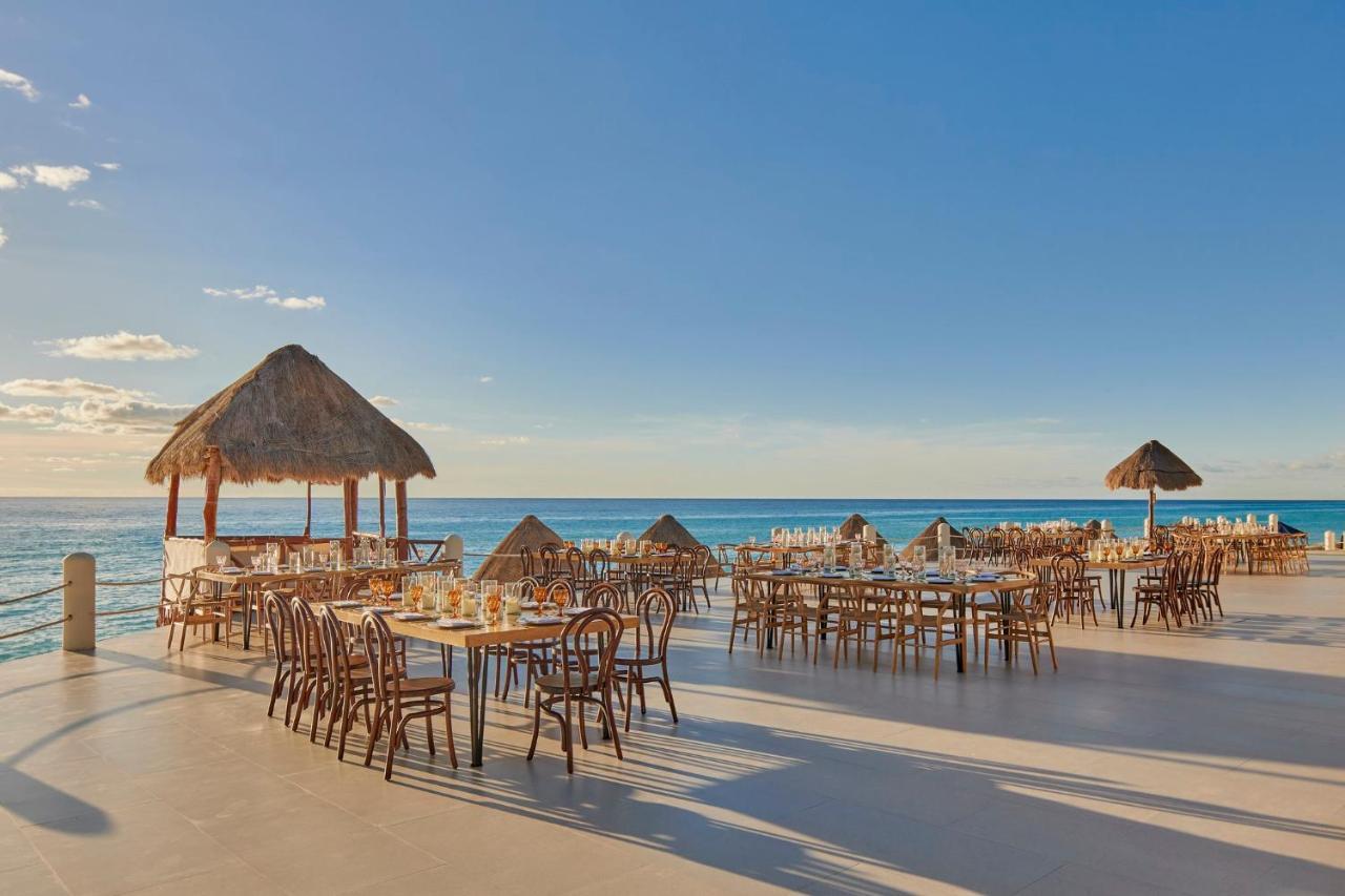 Fiesta Americana Condesa Cancún Exteriér fotografie The beach at the resort